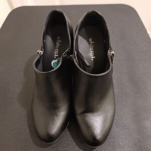 WHITEMT SIDE ZIPPER CLOUSURE BLOCK-HEEL BOOTIES